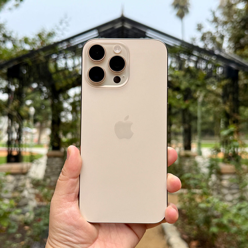 گوشی موبایل اپل مدل iPhone 16 Pro Max ZAA دو سیم کارت ظرفیت 512 گیگابایت و رم 8 گیگابایت