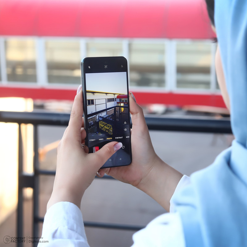 گوشی موبایل ریلمی مدل C71 دو سیم کارت ظرفیت 128 گیگابایت و رم 6 گیگابایت به همراه قاب سیلیکونی اورجینال ریلمی
