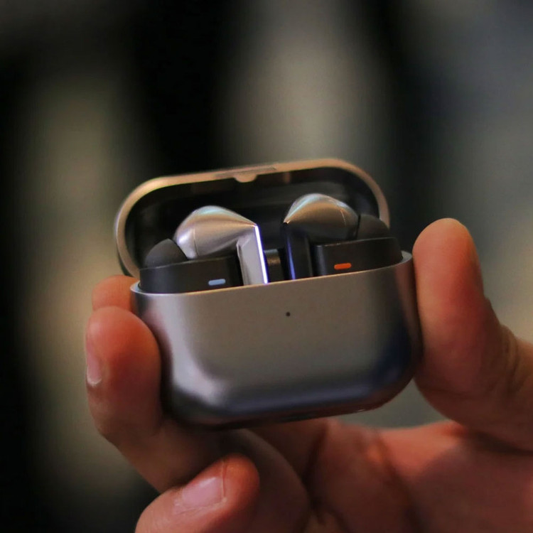 هدفون بلوتوثی سامسونگ مدل Galaxy Buds3 Pro